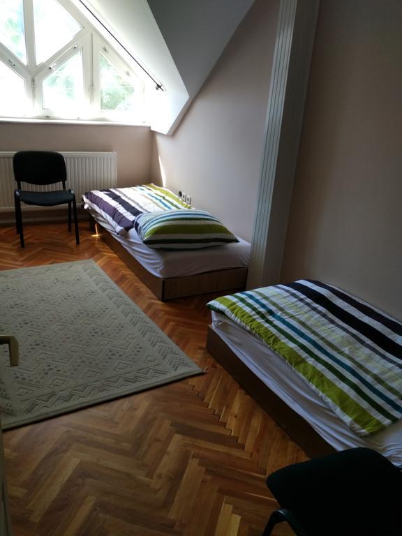 Horvath Apartmanhaz Kaposvár Exteriör bild