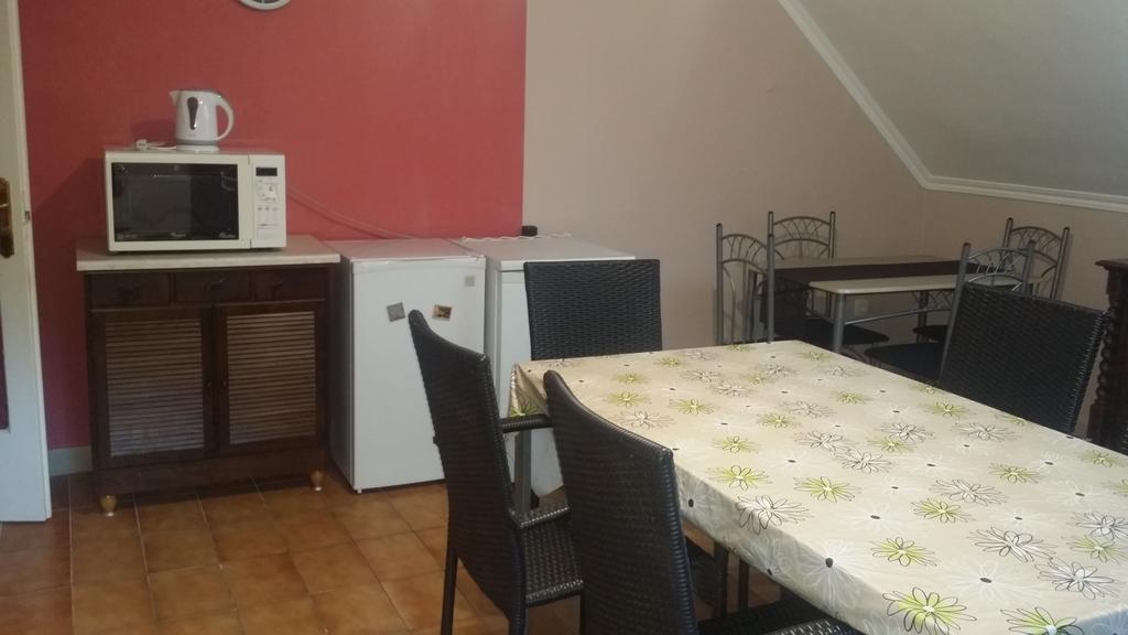 Horvath Apartmanhaz Kaposvár Exteriör bild
